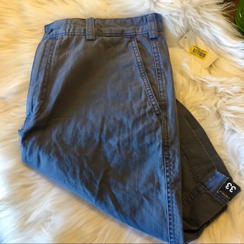 Men’s Cremieux flat front shorts. Size 33